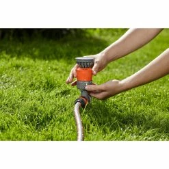 GARDENA Turbine Vario Sur Pic Comfort, Arroseur (Gris/Orange, Système D'aspersion D'eau Circulaire, 225 M²) -Pas Cher Irrigation Magasin GARDENA Turbine Vario sur pic Comfort Arroseur@@1213475 2